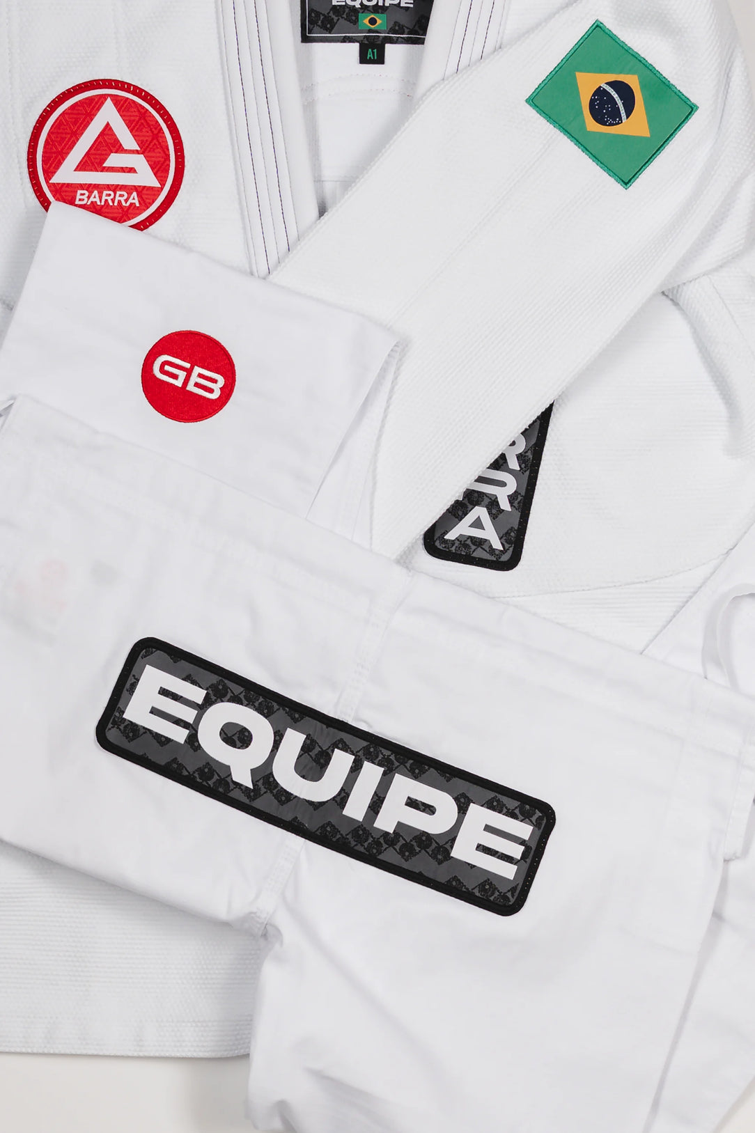 Barra da Tijuca Kimono - White